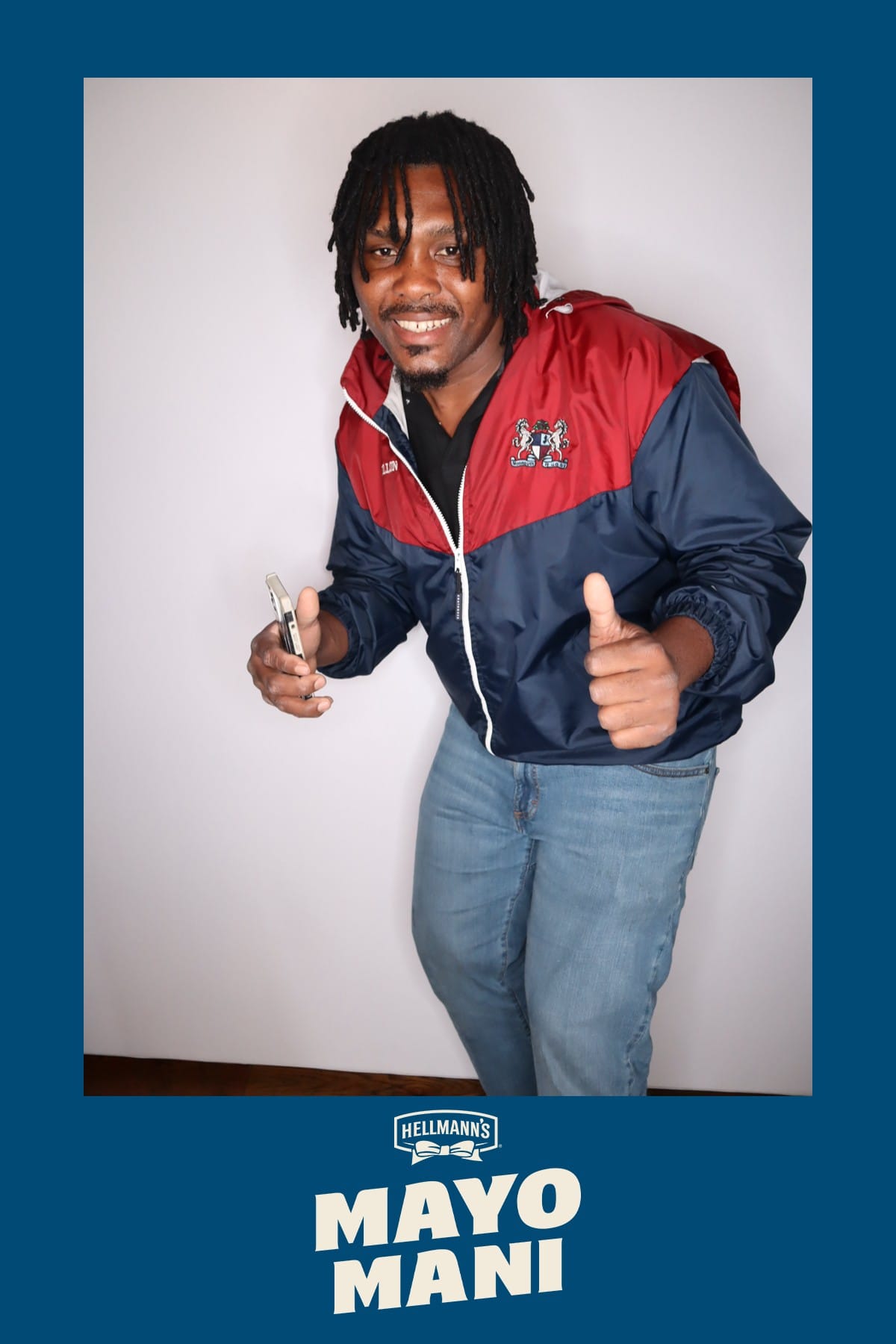 Guest giving a thumbs up at the Hellmann's Mayo Mani activation