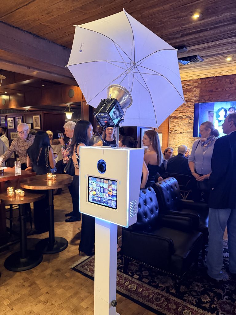 AI-Generated Photo Experiences